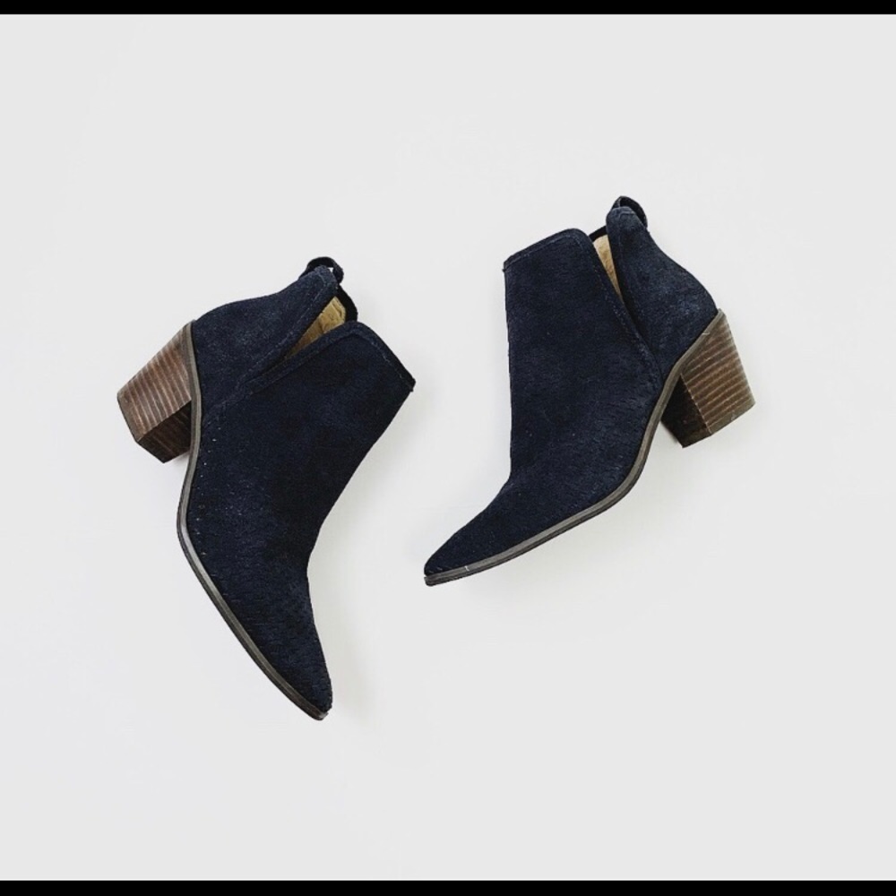 Lucky Brand Navy Suede Heel Booties